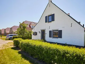 Family-friendly ample holiday home with sauna, heated pool & terrace | Pets allowed - Image 4