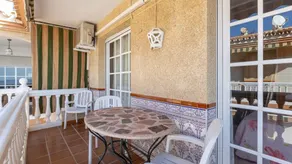 Flat with pool - Image 4