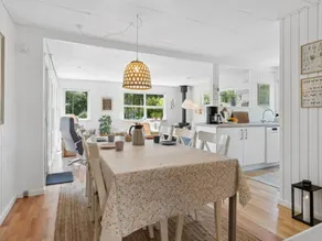 Family-oriented holiday home with terrace & BBQ - Image 3