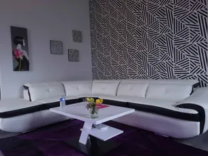 Elegant stay at Château, modern comfort and nearby activities - Image 2