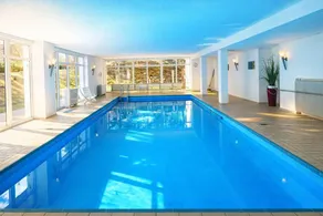 Studio with BBQ, sauna & heated pool | Mountain view - Image 2