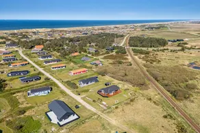 Children-friendly holiday home with jacuzzi, terrace & sauna - Image 4
