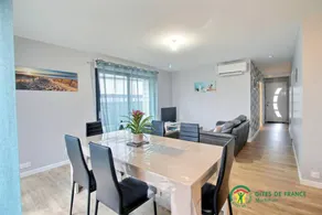 Gite with terrace & garden - Image 4