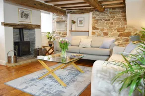 Children-friendly lovely cottage with garden & BBQ | Pet-friendly - Image 4