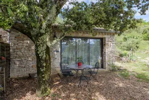 Apartment with BBQ, garden & terrace | Garden view - Image 3