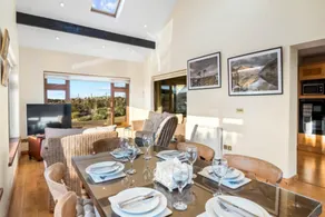 Apartment with garden | Garden view - Image 4