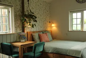 Holiday home with garden - Image 2
