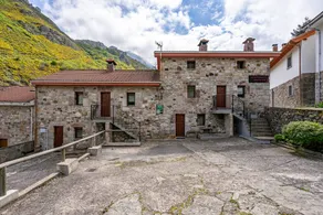 Holiday home | Mountain view - Image 2