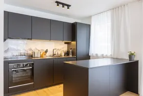 Apartment with terrace - Image 5