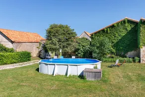 Fully equipped cottage with garden, pool & terrace | Garden view | Dogs allowed - Image 3