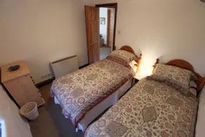 Family-friendly wonderful cottage with garden & BBQ | Mountain view | Dogs allowed - Image 3