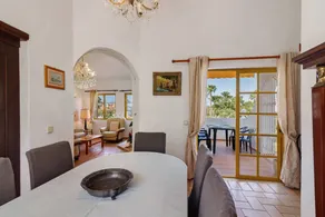 Agréable maison de vacances avec jardin, barbecue et terrasse - Image 4