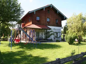 Appartamento con griglia, terrazza e giardino - Image 5
