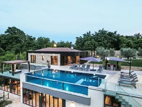 Casa vacacional con piscina privada, barbacoa y jardín - Image 2