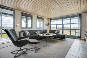 Child-friendly nice house with terrace & sauna | Next to the beach - Image 4