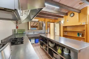 Fully equipped spacious house with fast internet, terrace & heated pool | Garden view | Perfect for remote work - Image 5