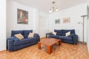 Holiday apartment with terrace - Image 4