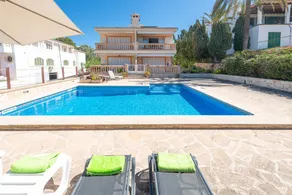 Children-friendly lovely flat with pool, terrace & garden | Close to the beach - Image 2
