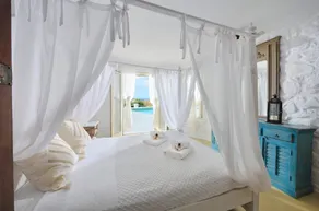 Family-friendly pleasant villa with terrace & private pool | Sea view - Image 3