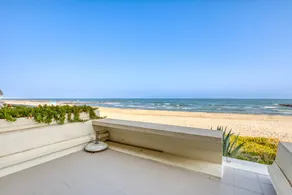Apartment "Première Ligne Avec Terrasse" with Sea View, Private Terrace & Wi-Fi - Image 2