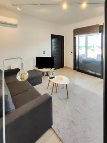 Merveilleuse maison de vacances adaptée aux familles avec jardin, barbecue et terrasse | Vue montagne | Plage à proximité - Image 4