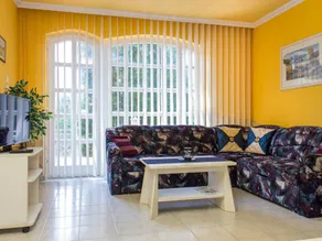 House with garden, barbeque & terrace - Image 3