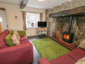 Cottage with garden & terrace - Image 5