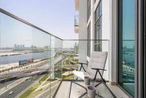 Child-friendly flat with pool - Image 3