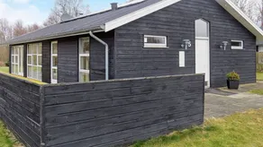Ferienhaus mit Sauna, Pool und Terrasse - Image 3