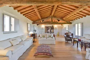 New Historic Tuscany Country House Retreat in a Vineyard Near Siena Villa Chiantissimo - Image 2