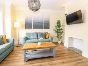 Family-oriented cottage with garden | Close to the beach | Pets allowed - Image 2