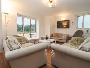 Cottage with 2 rooms for 4 persons - Image 4