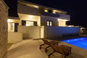 House with barbeque, private pool & terrace - Image 4