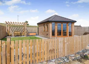 Espléndido chalet apto para niños con jacuzzi - Image 3