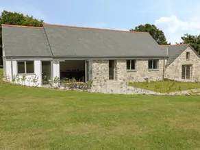 Cottage with garden | Beach view - Image 2