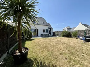 Child-friendly holiday home with garden, barbeque & terrace | Garden view | Beach nearby | Pets allowed - Image 5