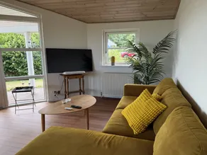 Holiday home with barbecue & terrace | Sea view - Image 4