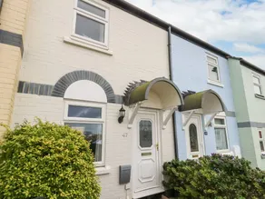 Child-friendly lovely cottage with garden & terrace | Beach view | Pets are welcome - Image 2