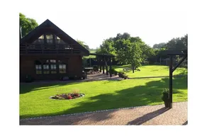 Wonderful holiday home with garden & terrace - Image 3