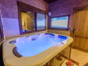 Beautiful holiday home with terrace, pool & barbecue | Pet-friendly - Image 4