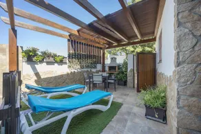 Fully equipped nice holiday home with garden, pool & terrace | Good for workation | Pet-friendly - Image 2