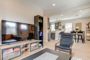 Walk to Med Ctrs & Dtwn Englewood: Modern Home - Image 4