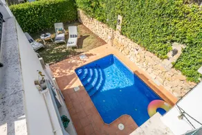 Casa con barbecue, terrazza e piscina riscaldata - Image 2