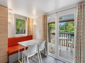 House with terrace, garden & pool | Good for workation - Image 2