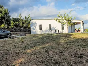 Voll ausgestattetes Ferienhaus mit Terrasse, privatem Pool und Garten | Naturblick | Haustiere sind willkommen - Image 3