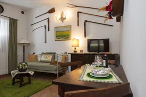 Agriturismo La Rombaia: Appartamento/Apartment Il Granaio (2 adults 1 child under 12) - Image 4