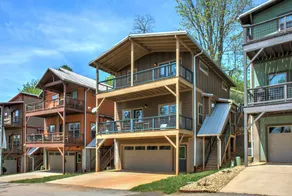 Upstream Cottage Near Downtown Asheville and Trails Hot Tub and Balcony Pet Friendly - Image 2