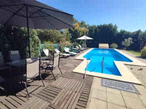 Apartment with pool, garden & terrace - Image 3
