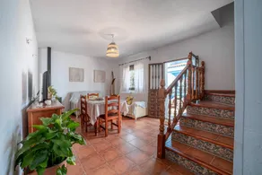House | Garden view - Image 5