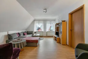 Apartment with garden | Garden view - Image 4